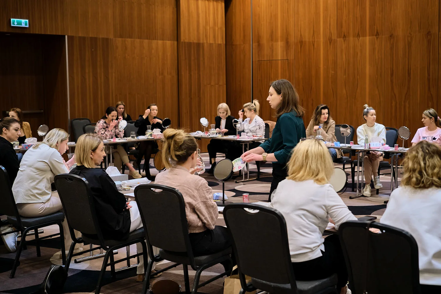 Grupowy kurs makijażu 1