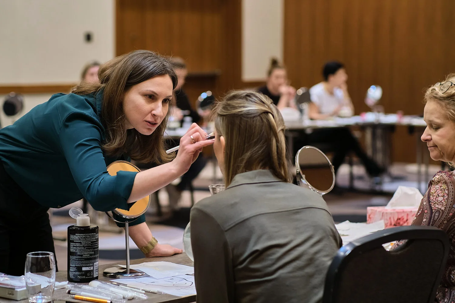 Grupowy kurs makijażu 3